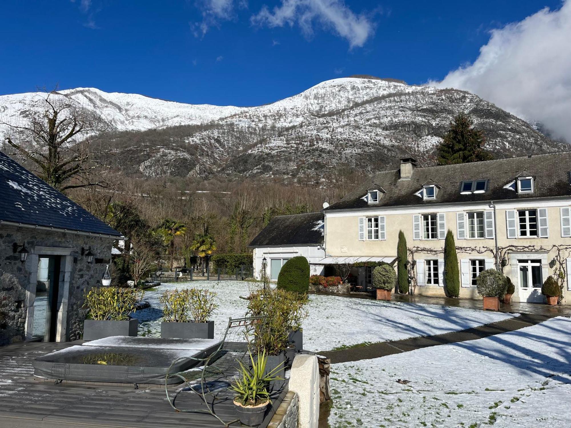 Domaine De Monda Villa Argeles-Gazost Exterior photo